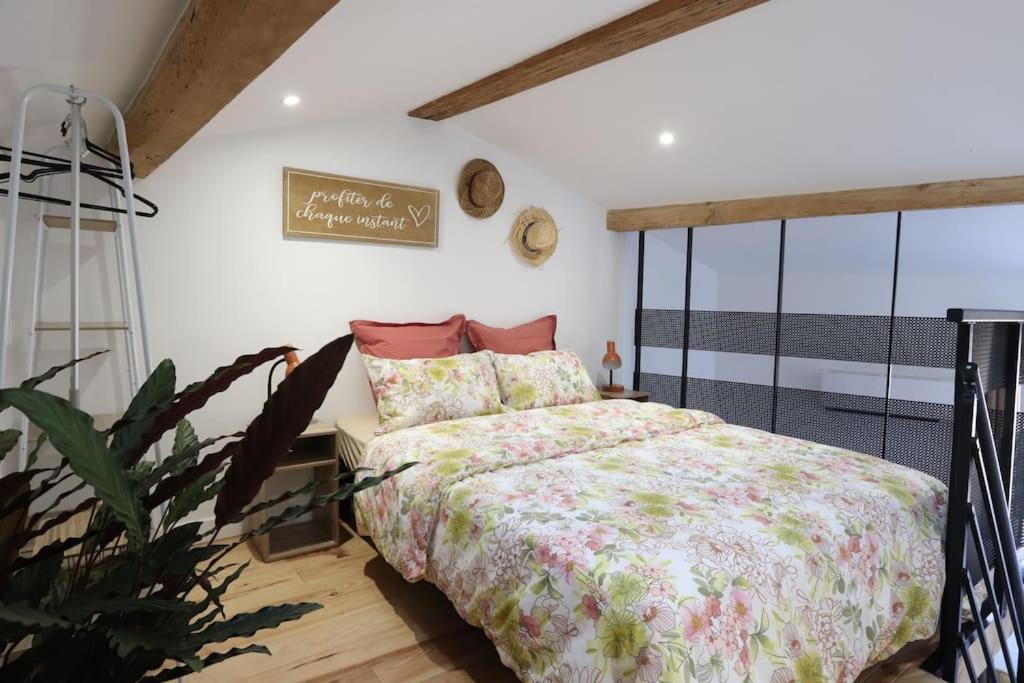 L'Appartement Du 71 C Niort Esterno foto